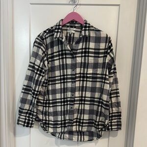 Plaid Flannel Shirt in Black and White